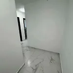 Апартаменты Modern 1br Center Parking *